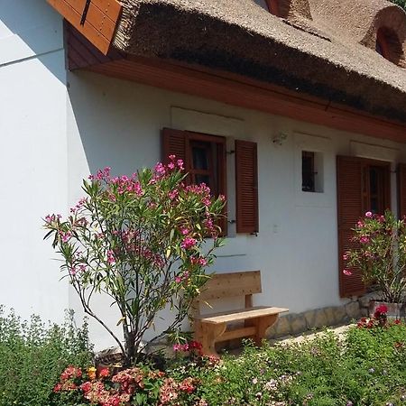 Liliomfa Apartman Daire Szigliget Dış mekan fotoğraf